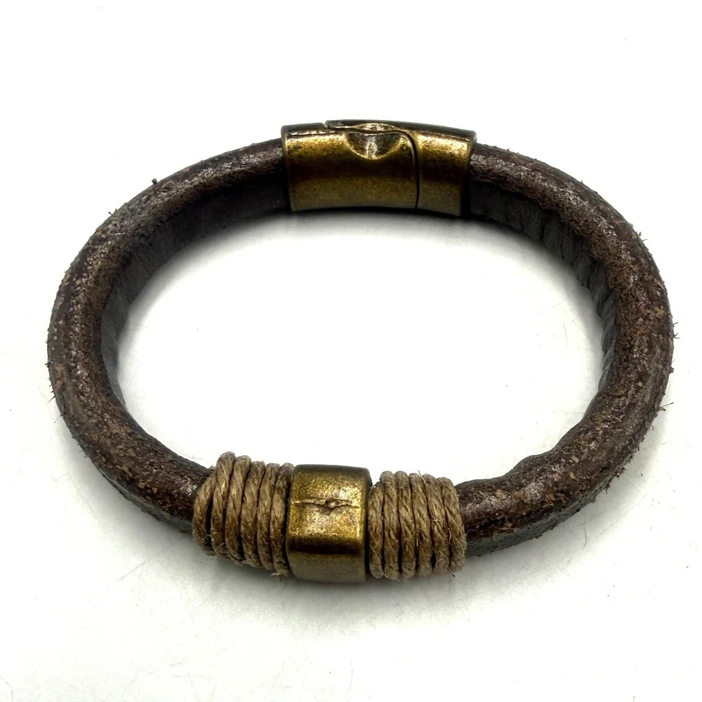 Mens Brown Leather Cord Bracelet Magnetic Brass Tone Clasp Twine Wrap Rustic